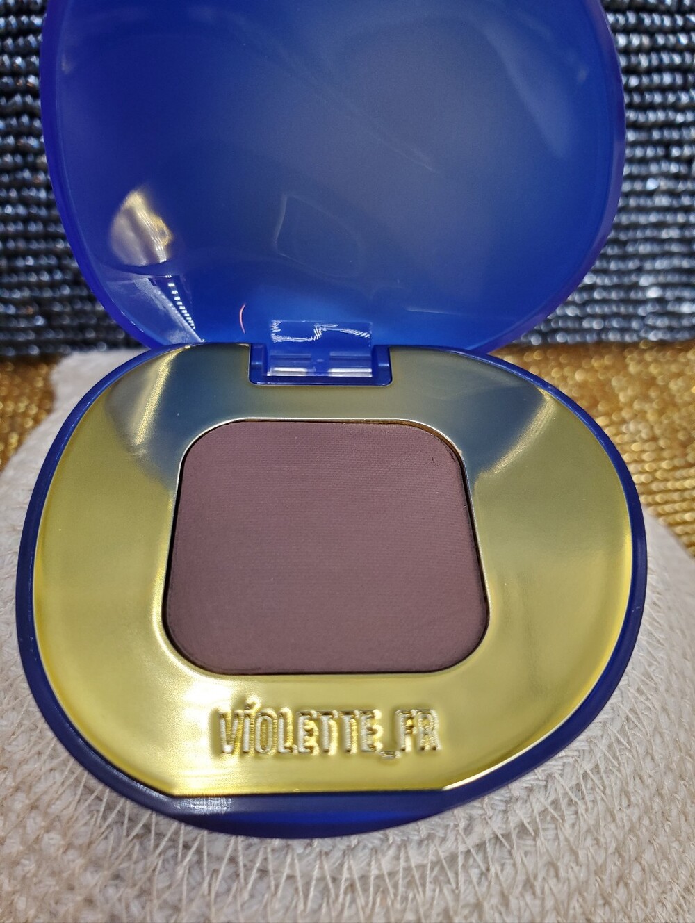 VIOLETTE_FR Plume Eyeshadow in the shade Bois Brûlé (VS)